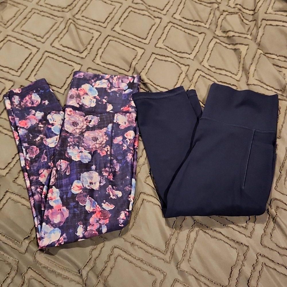2 Like New Athleta Leggings